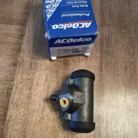 Acdelco 18e1330 Rear Drum Brake Wheel Cylinder Assembly