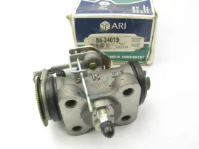 84-24019 ARI Drum Brake Master Cylinder Wheel Rear Right