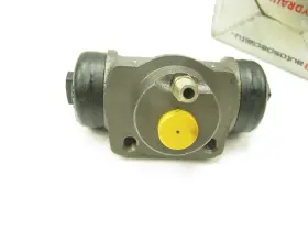 W-04003 AUTO SPECIALTY Rear Drum Brake Master Cylinder Wheel