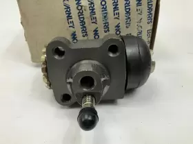 072-3015 BECK ARNLEY Front Right Drum Brake Master Cylinder