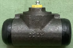34102 BENDIX Rear Drum Brake Master Cylinder Wheel #3