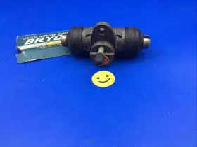 361611067A BRYCO Front Wheel Cylinder Volkswagen Beetle