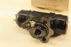 Carquest 072-8318 Left Rear Wheel Brake Cylinder 47570-16010 For Toyota Tercel Corolla Paseo