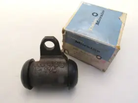 Chevy Corvette Belair Impala Gm Delco 5459516 Nos 1960-64 Ss Front Lh Wheel Cylinder Chevy Corvette Belair Impala Gm Delco 5459516 Nos 1960-64 Ss Front Lh Wheel Cylinder