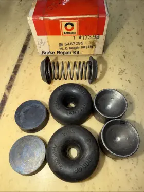 17393 DELCO Brake Master Cylinder Repair Wheel Kit