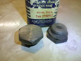 5300974 DELCO Nos Brake Master Cylinder Filler Plugs