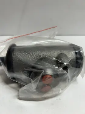 W37152 DORMAN/FIRST STOP Brake Master Cylinder Wheel #2