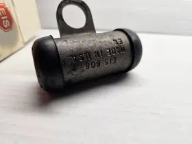EW31140 EIS Nos Rh Brake Master Cylinder Wheel Ford #3