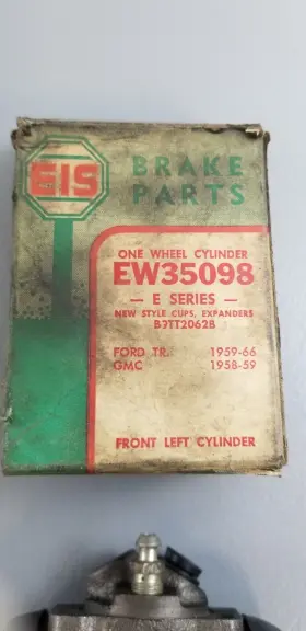 EW35098 EIS Nos Wheel Cylinder Ford Gmc #2