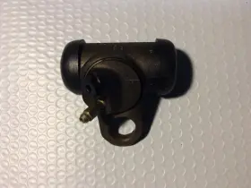 EW44462 EIS Wheel Cylinder