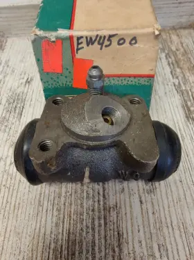 EW4500 EIS Front Lh Wheel Cylinder Passenger Ford