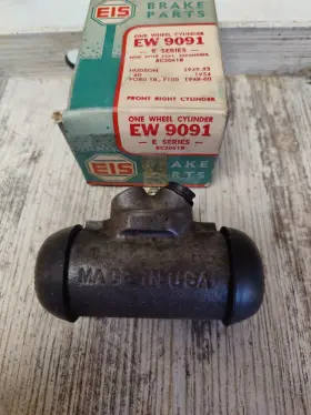 EW9091 EIS Front Rh Wheel Cylinder F100 Ford Hudson