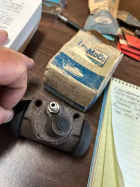 C3AZ-2261-B FORD Nos Rh Rear Wheel Cylinder Thunderbird