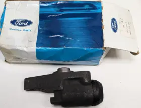 Ford D0tz-2061-a Nos Oem Drum Brake Wheel Cylinder Part#