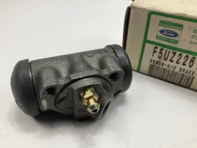 F5UZ-2261-AX FORD Rear Right Drum Brake Master Cylinder Wheel