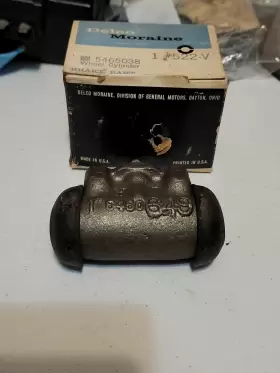 General Motors 5465038 Nos 1956-65 Corvette 1959-69 Oldsmobile Wheel Cylinder Rh 5460649