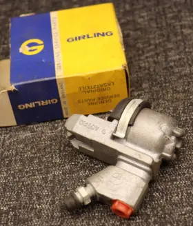 304180 GIRLING Dialoy Wheel Cylinder Healy Nos Triumph Austin
