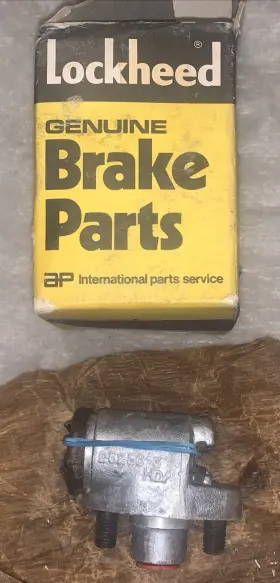 Lockheed 2525073 Vintage Jaguar Xk120 Xk140 Wheel Brake Cylinder New Nos Rare