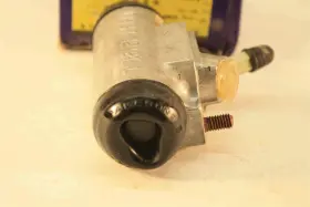 25-11310 MIYACO Front Right Brake Master Cylinder Wheel 1300 #2