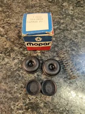 Mopar 3683959 Vintage Nos Wheel Cylinder Repair Kit Lot 421