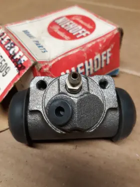 Niehoff Wc-17509 Vintage Nors 1971-1972 Plymouth Scamp Duster Wheel Cylinder Front Left Niehoff Wc-17509 Vintage Nors 1971-1972 Plymouth Scamp Duster Wheel Cylinder Front Left