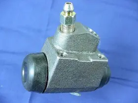 67-82-080 QUALITEE INTERNATIONAL Brake Master Cylinder Wheel