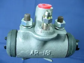 6772050 QUALITEE INTERNATIONAL Brake Master Cylinder Wheel
