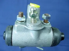 6772070 QUALITEE INTERNATIONAL Brake Master Cylinder Wheel