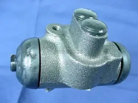 6774160 QUALITEE INTERNATIONAL Drum Brake Master Cylinder 626