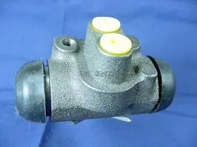 6774190 QUALITEE INTERNATIONAL Drum Brake Master Cylinder 626