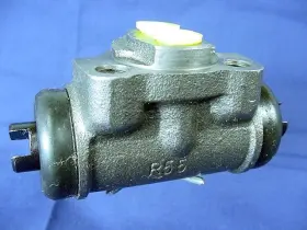 6775110 QUALITEE INTERNATIONAL Drum Brake Master Cylinder Lh