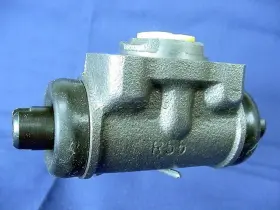 6775200 QUALITEE INTERNATIONAL Brake Master Cylinder Wheel #2