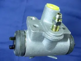 6778120 QUALITEE INTERNATIONAL Drum Brake Master Cylinder