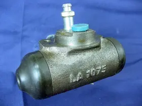 6779390 QUALITEE INTERNATIONAL Drum Brake Master Cylinder Van