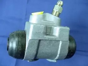 Qualitee International 6782110 Drum Brake Wheel Cylinder For 95 96 97 98 99 Accent Right Rear