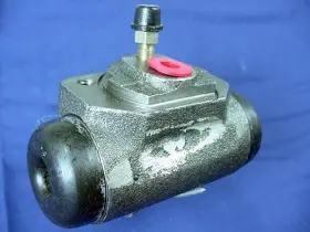 6791280 QUALITEE INTERNATIONAL Brake Master Cylinder Wheel