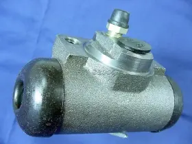 6792500 QUALITEE INTERNATIONAL Brake Master Cylinder Wheel