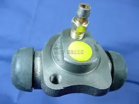 6793020 QUALITEE INTERNATIONAL Brake Master Cylinder Wheel Lh