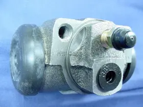 6793250 QUALITEE INTERNATIONAL Brake Master Cylinder Wheel Lh