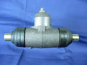 6793310 QUALITEE INTERNATIONAL Brake Master Cylinder Wheel #2