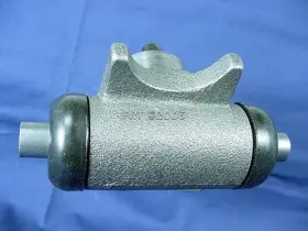 6793330 QUALITEE INTERNATIONAL Brake Master Cylinder Wheel #2