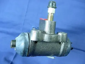 6793430 QUALITEE INTERNATIONAL Drum Brake Master Cylinder #2