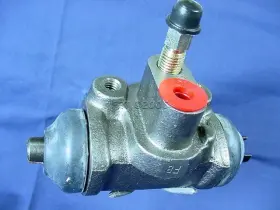 6793430 QUALITEE INTERNATIONAL Drum Brake Master Cylinder