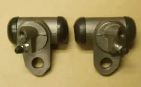 29868-29869 RAYBESTOS Front Left Right Wheel Cylinders Chevy