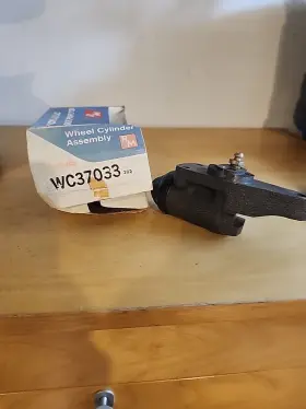 Raybestos Wc37033 Drum Brake Wheel Cylinder-element3