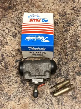 WC37631 RAYBESTOS Brake Master Cylinder Toyota