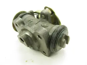 WC37952 RAYBESTOS Rear Right Rearward Brake Master Cylinder #3