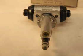 25-10528 TOKICO Rear Wheel Cylinders Datsun Nissan