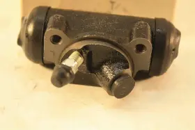 25-11555 TOKICO Front Right Brake Master Cylinder Toyota