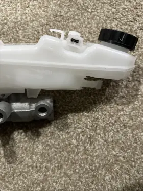 4720109500 TOYOTA Bosch Brake Vaccum Pump Auris #3